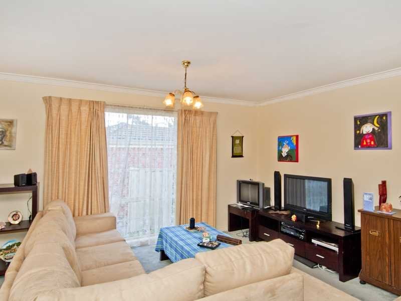1/82 Thornhill Road, Highton image 3