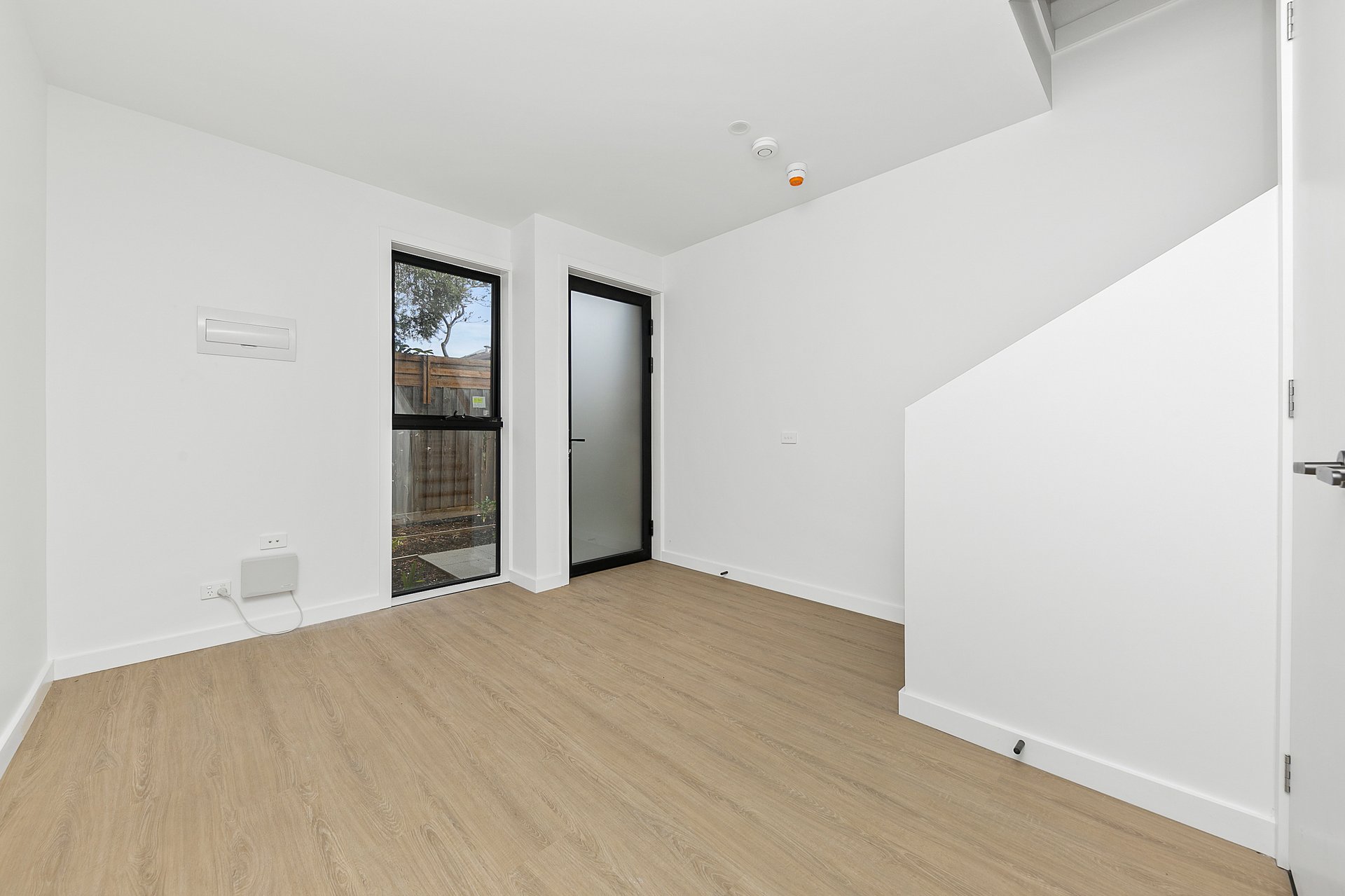 18/20 Harrison Street, Mitcham image 2