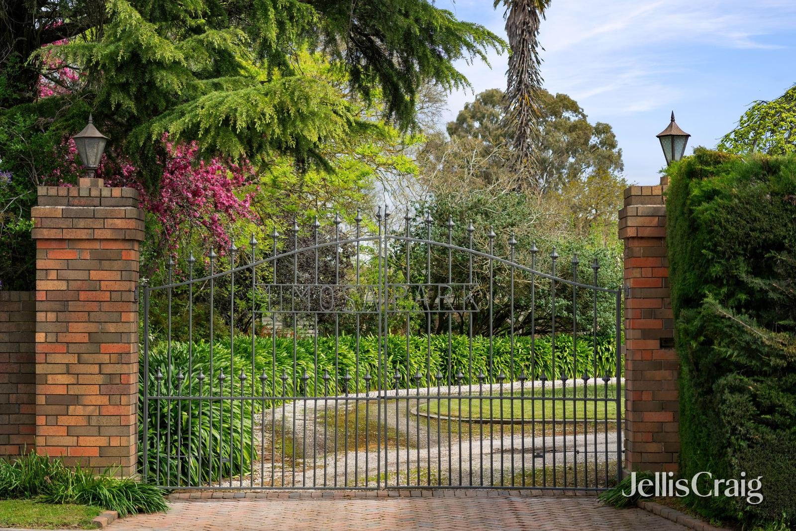 1821-1825 Sturt Street, Alfredton image 5
