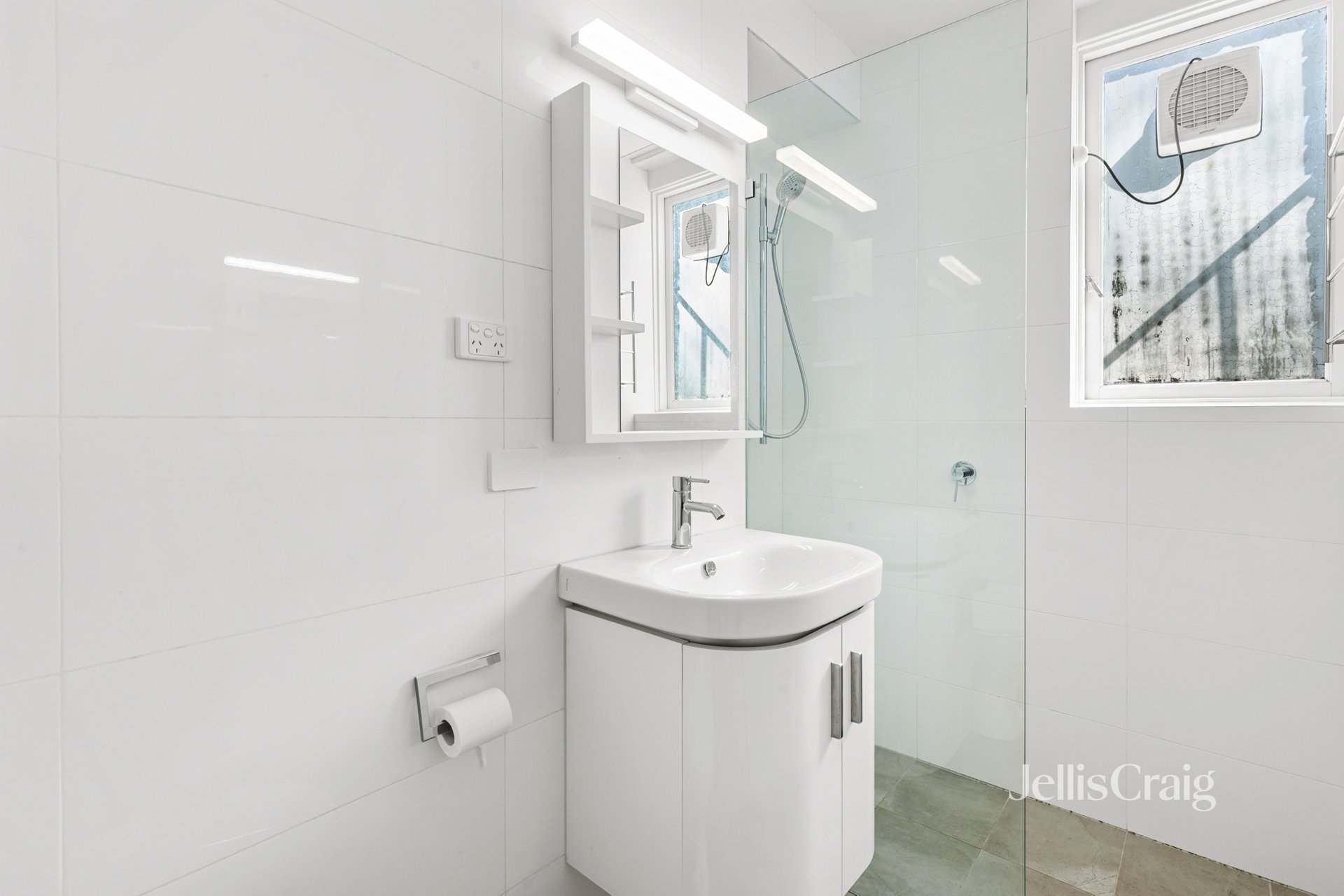 18/21 Bruce Street, Toorak image 5