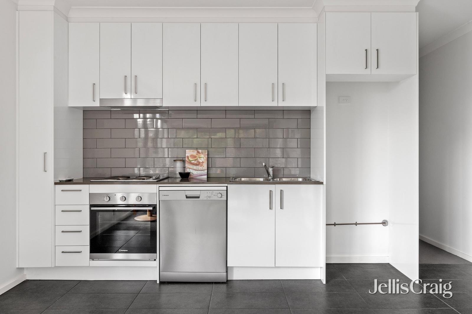 18/24 Croydon Road, Croydon image 5