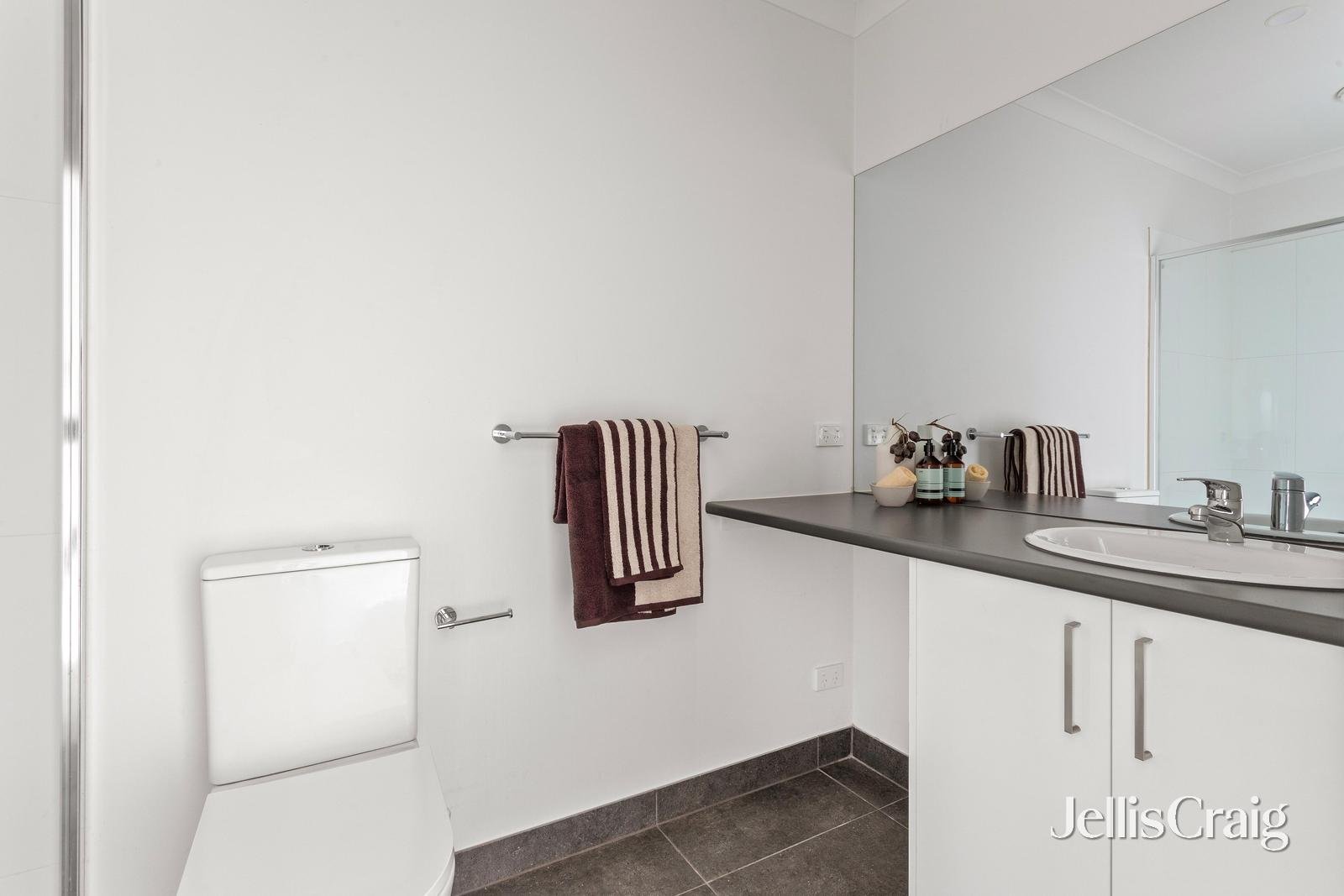 18/24 Croydon Road, Croydon image 8