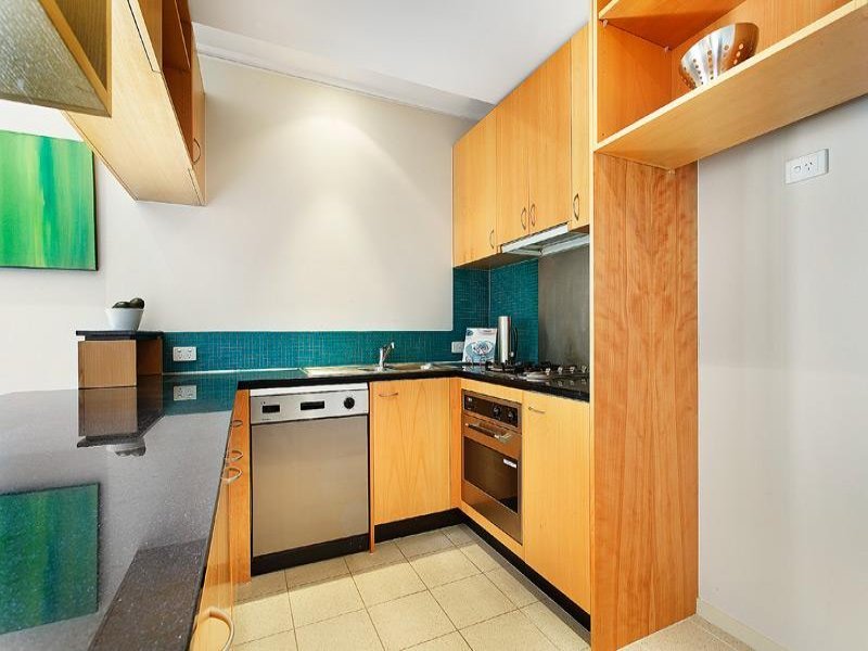 18/28 Harold Street, Hawthorn East image 4