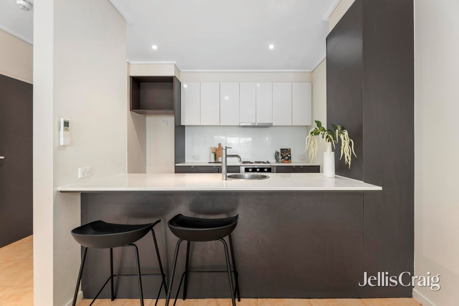 18/280 Blackburn Road, Glen&nbsp;Waverley image 5