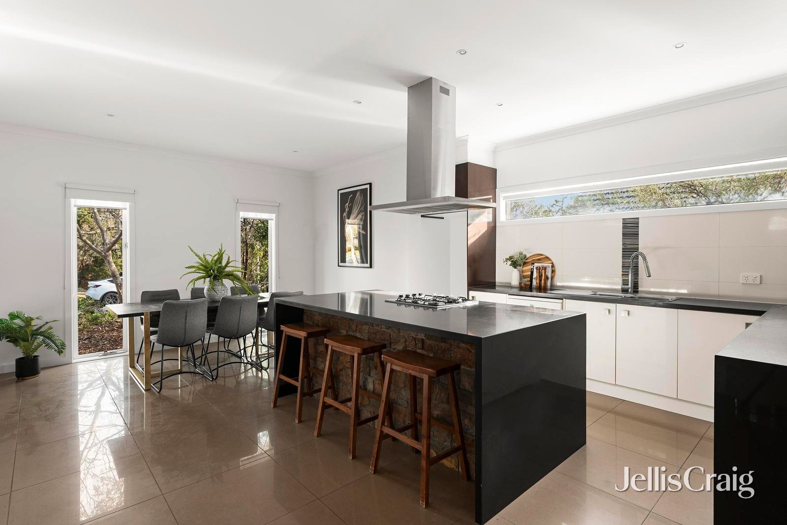 1/83 Bridge Street, Eltham image 4
