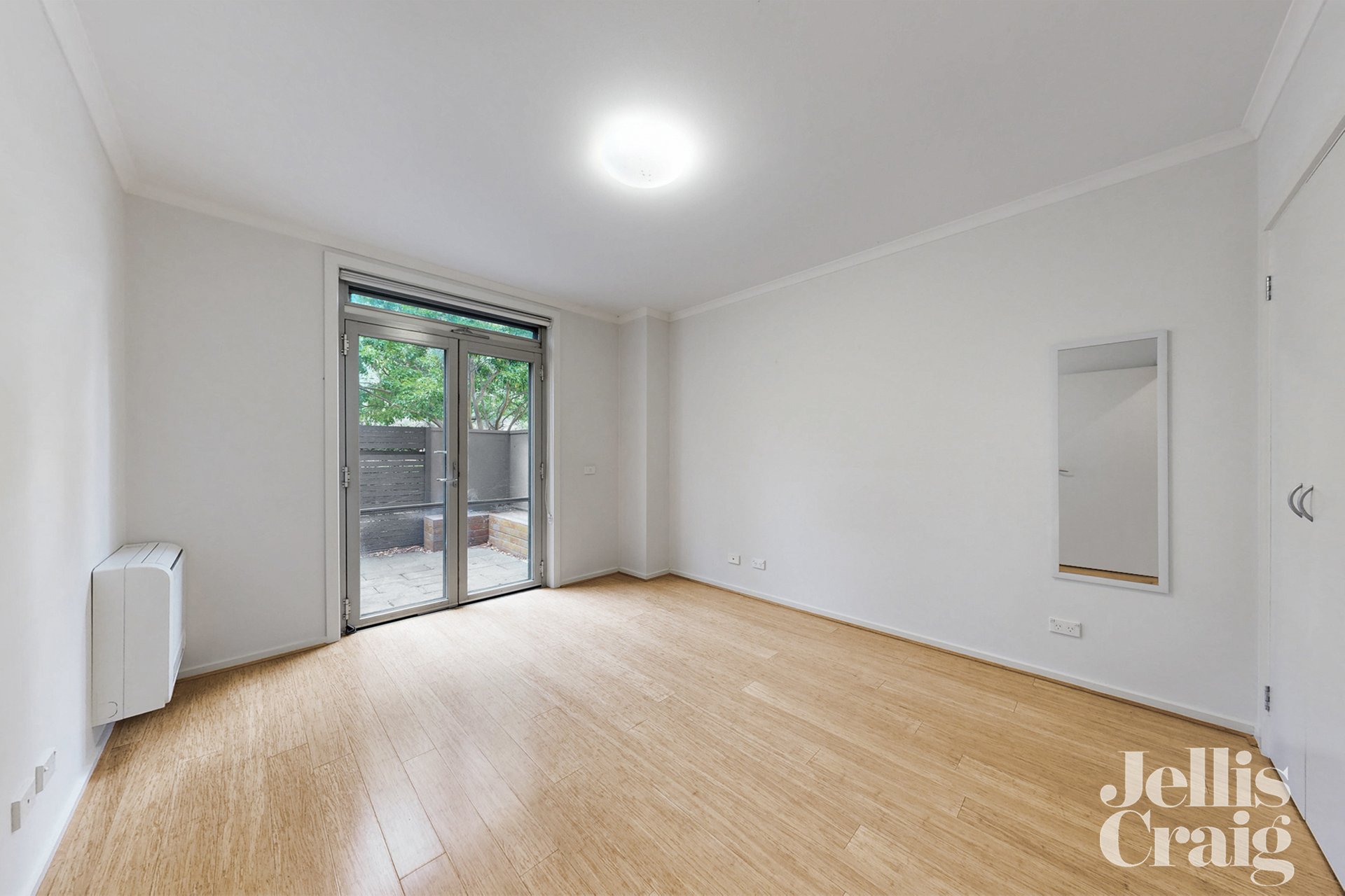 18/3 Sovereign Point Court, Doncaster image 5
