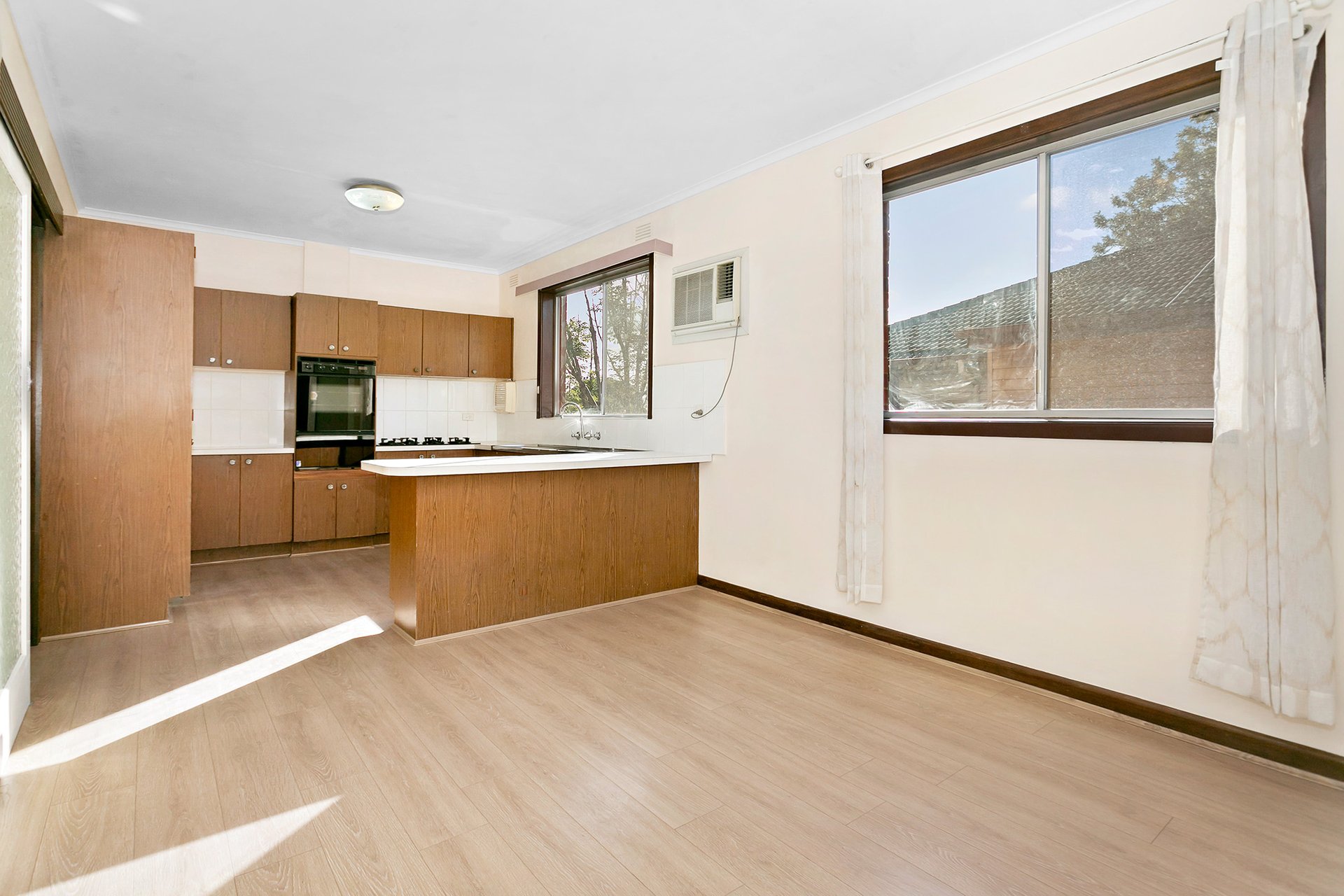 Property Gallery Thumbnail 2
