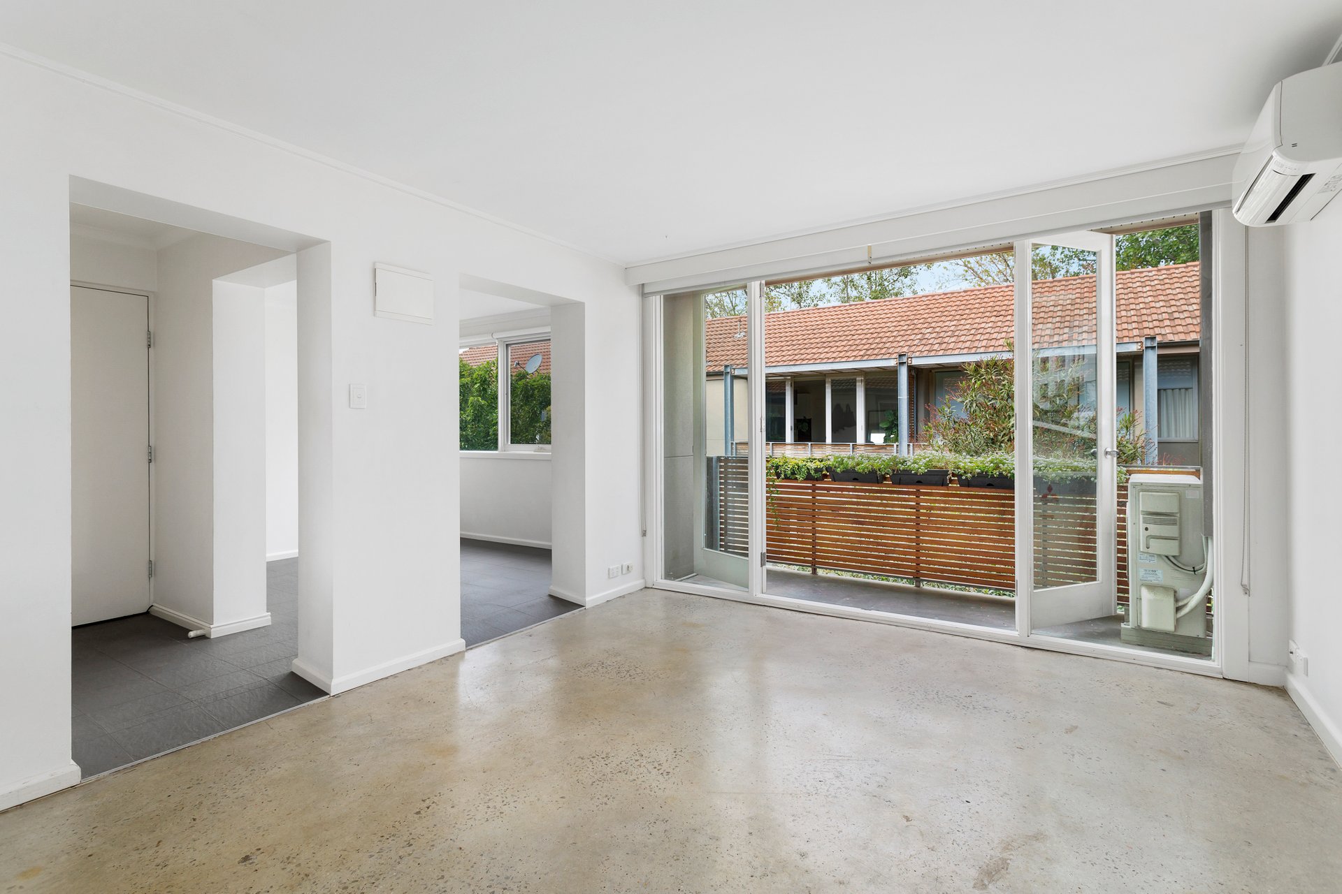 Property Gallery Thumbnail 2