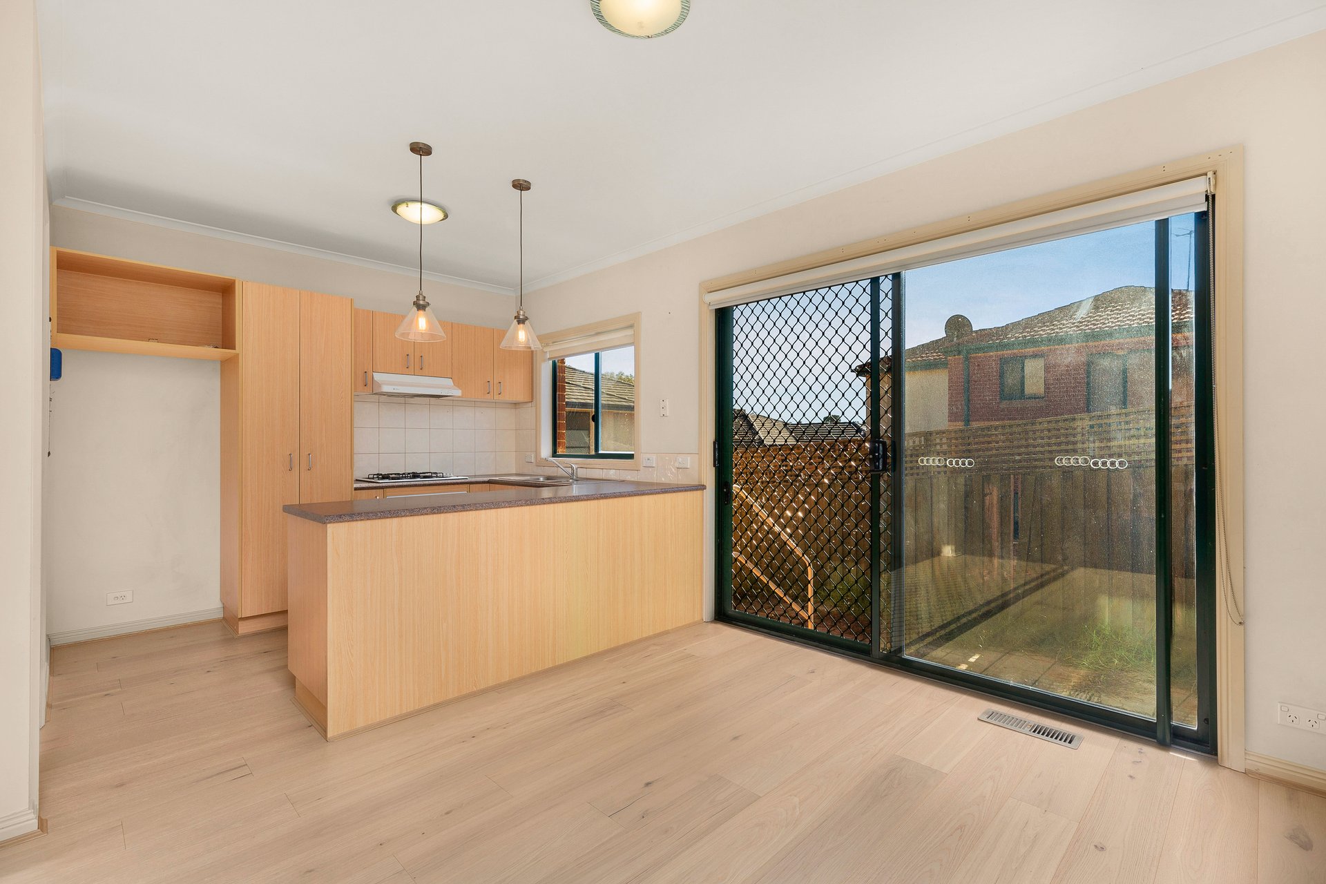 Property Gallery Thumbnail 4