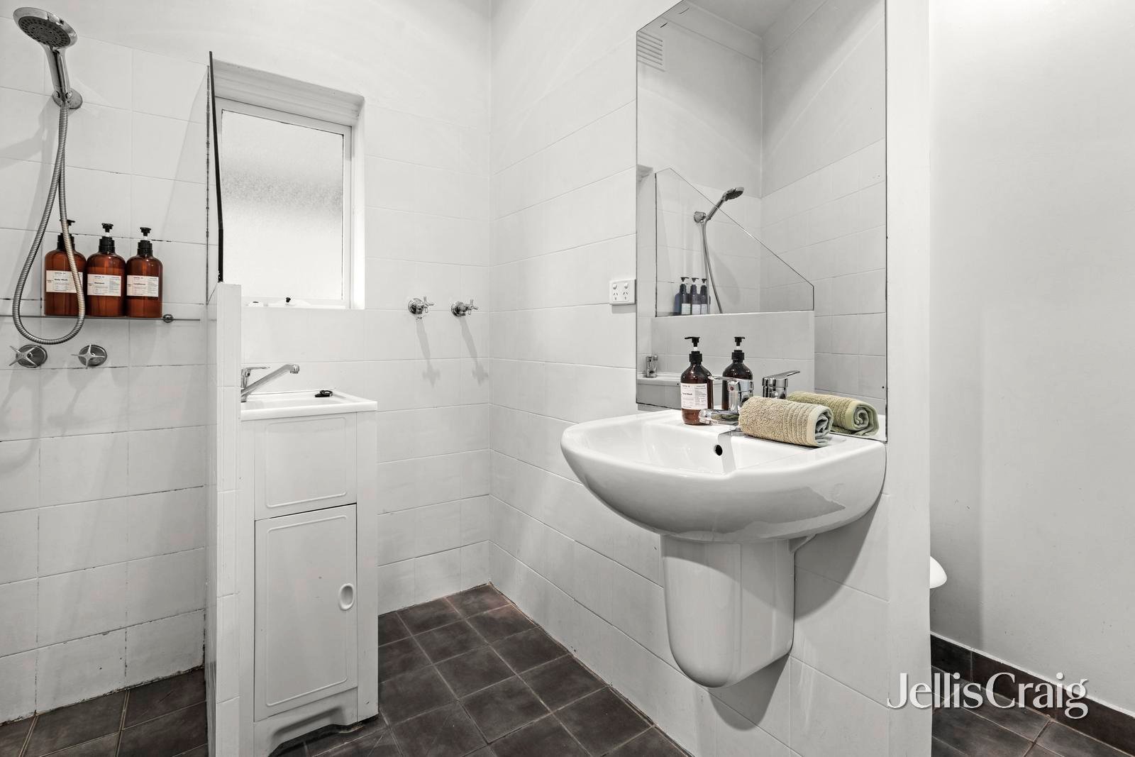 18/361 Royal Parade, Parkville image 7