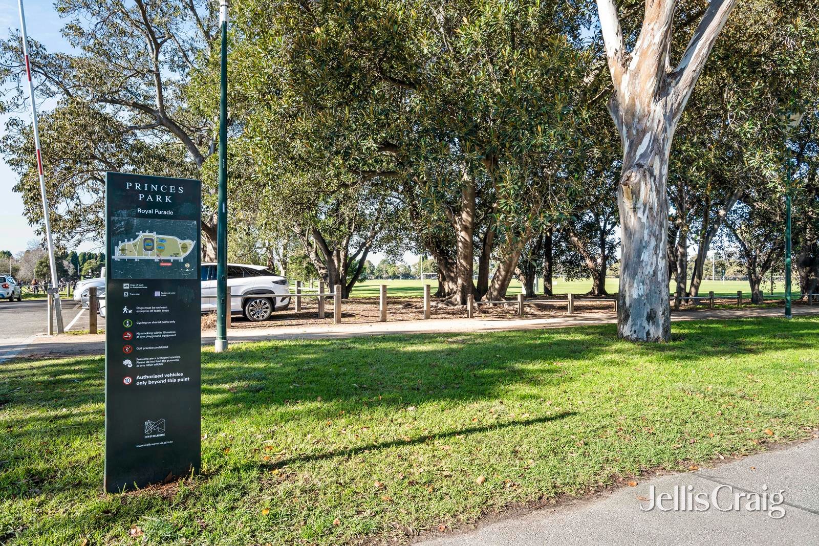 18/361 Royal Parade, Parkville image 12