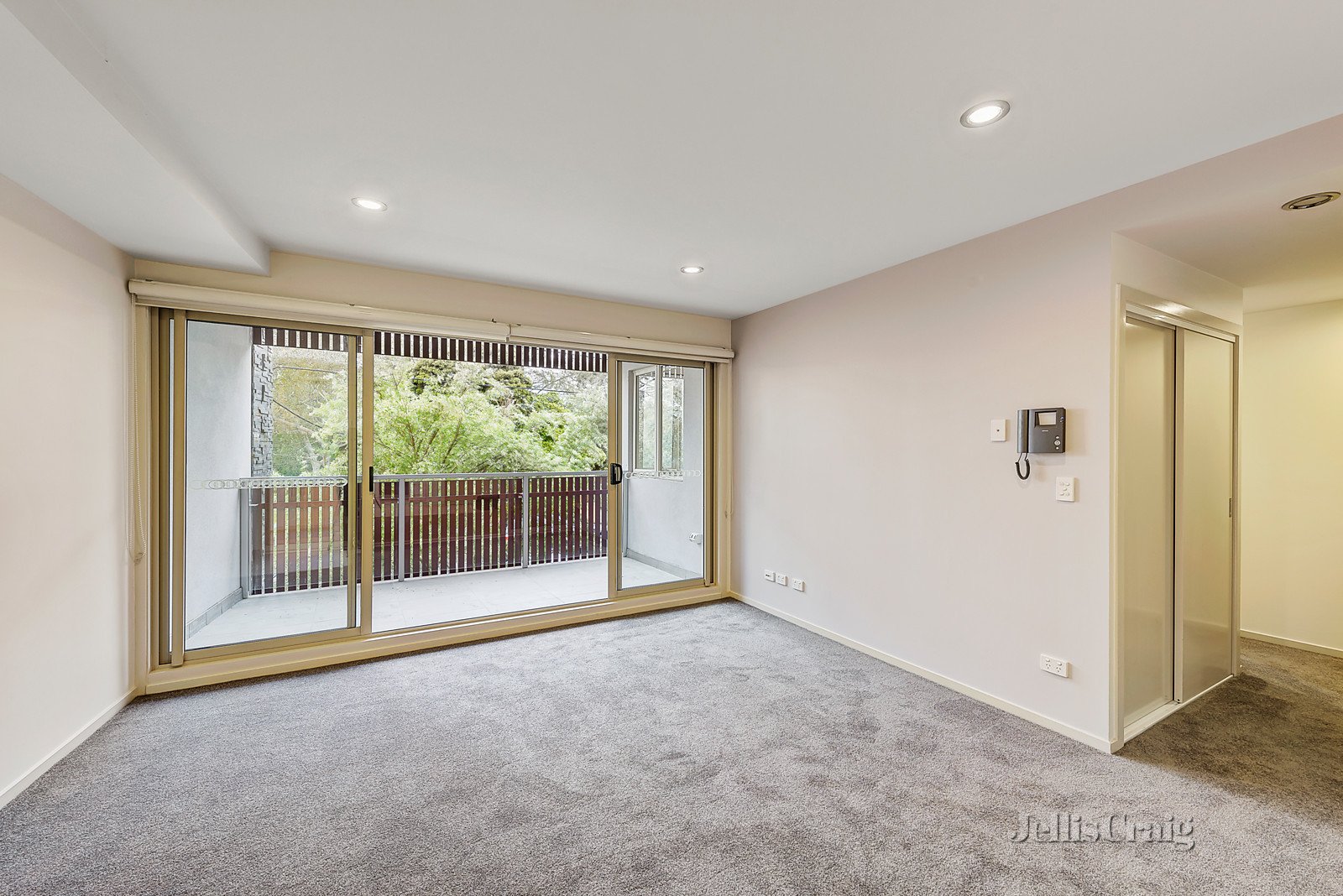 18/37-39 Rose Street, Box Hill image 2