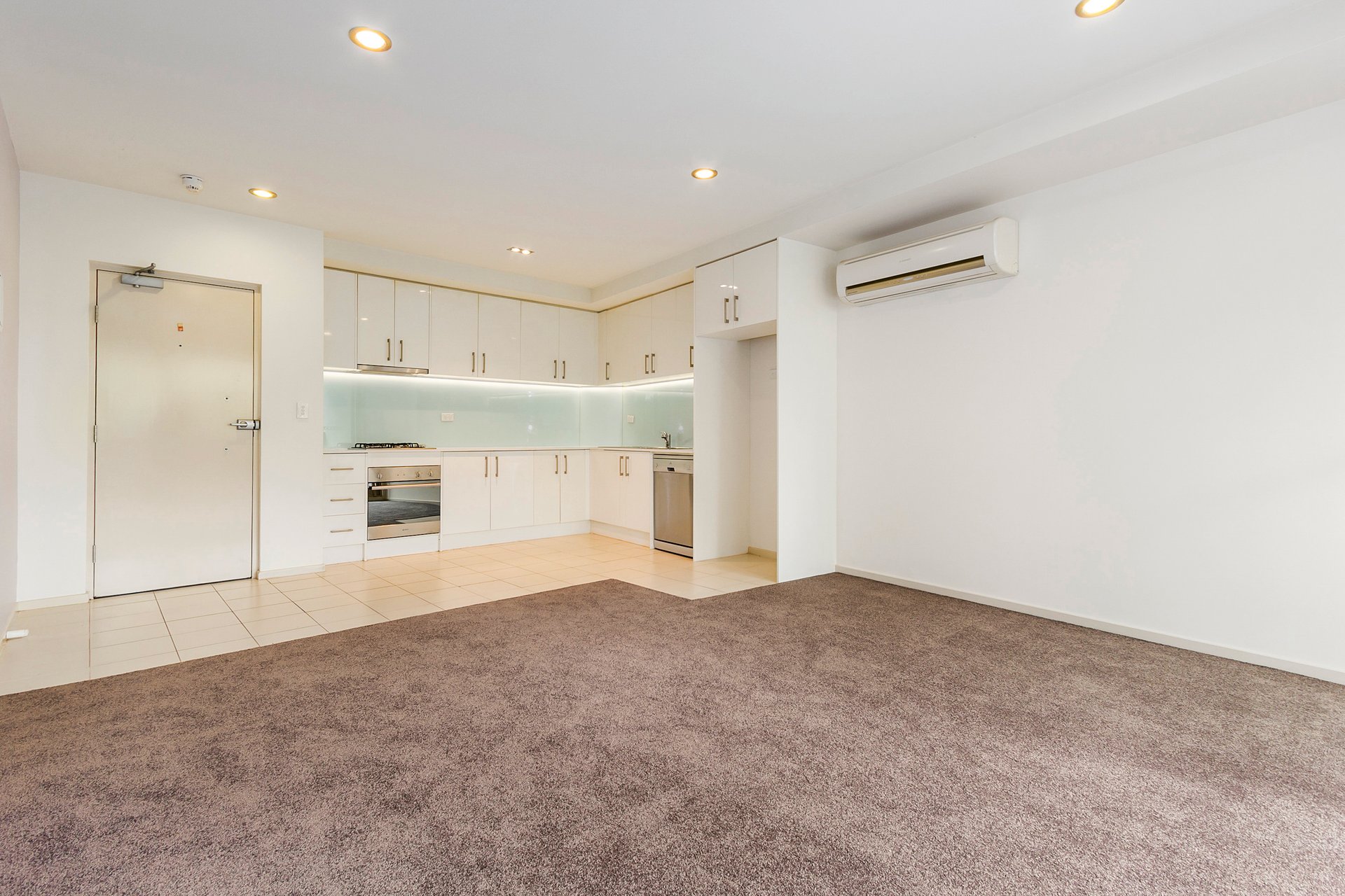 Property Gallery Thumbnail 2