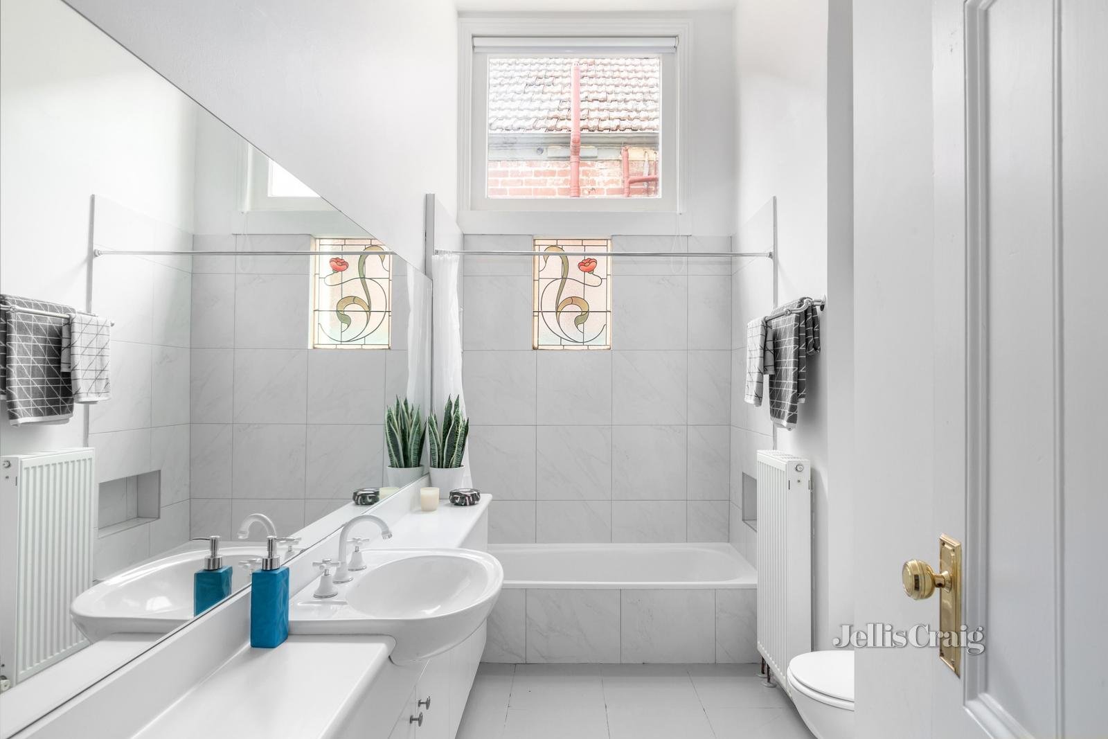 184 Canterbury Road, St Kilda West image 10