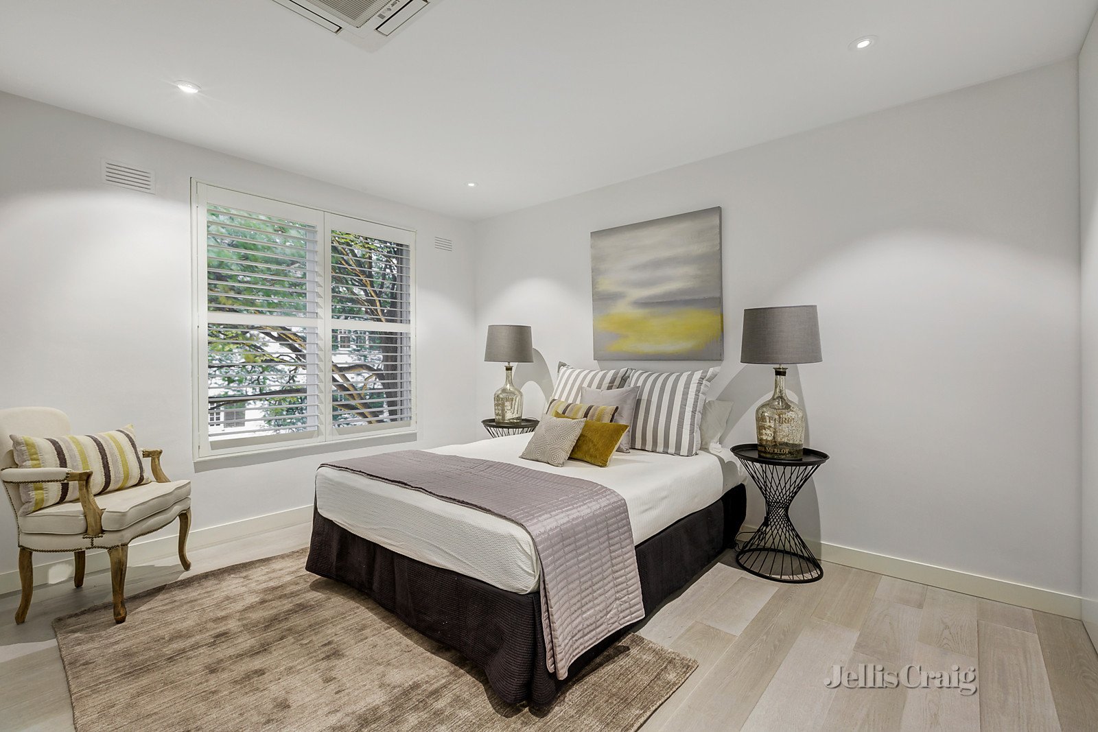 18/4 Glyndebourne Avenue, Toorak image 5