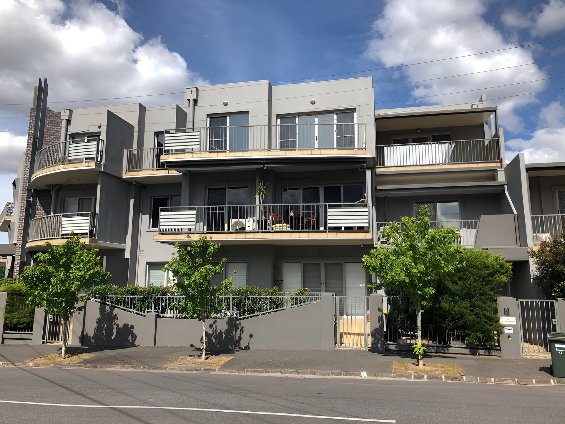 18/42-50 Napier Crescent, Essendon image 1