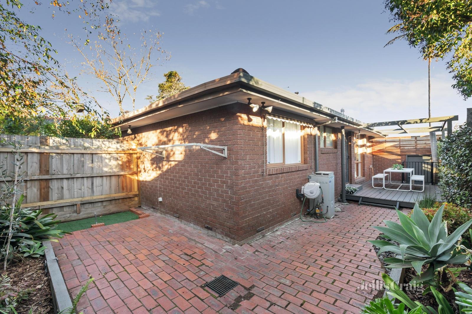 1/842 Toorak Road, Hawthorn East image 8