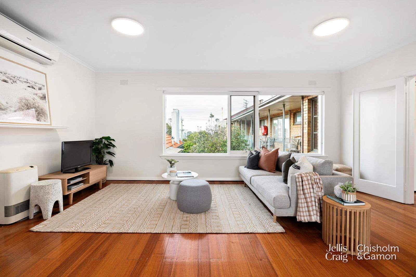 18/45A Ormond Esplanade, Elwood image 4