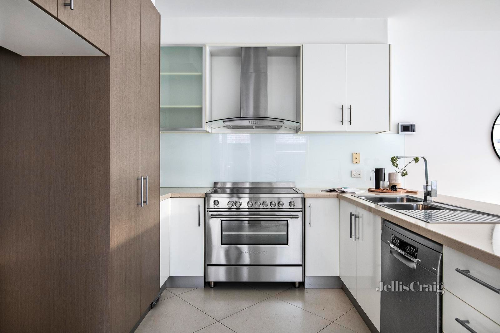 184C Gillies Street, Fairfield image 5