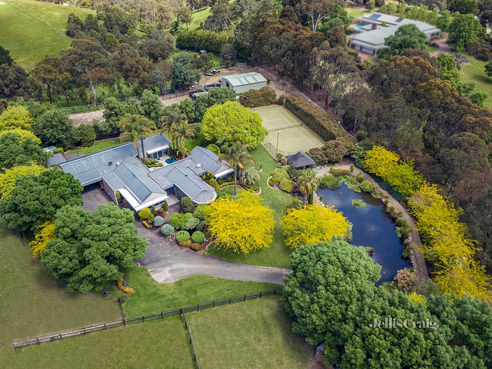 185-187 Jumping Creek Road, Wonga Park - Print Image 1