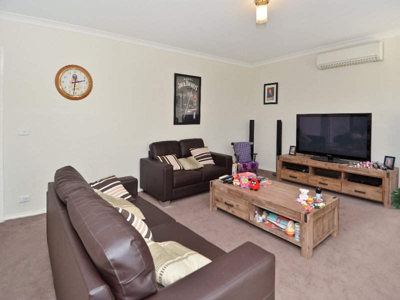1/85 Collins Street, Drysdale image 2