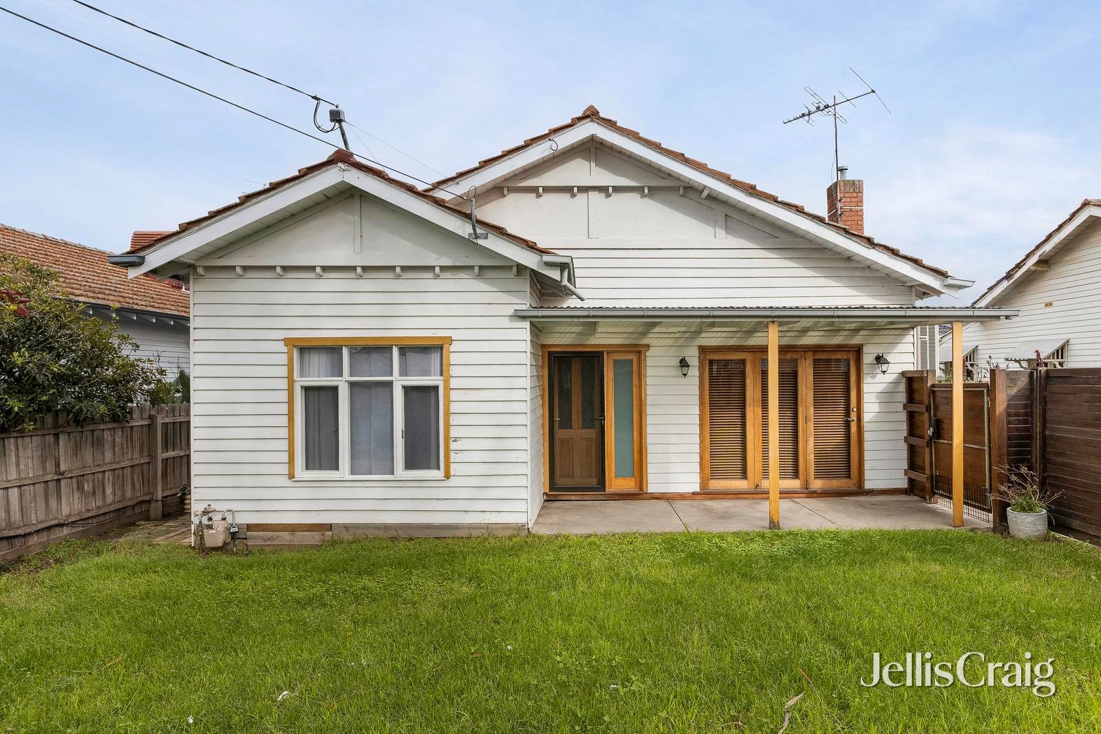 1/85 Cuthbert Road, Reservoir image 1