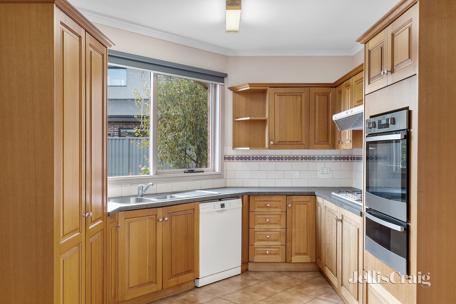 1/85 Fulham Road, Alphington image 2