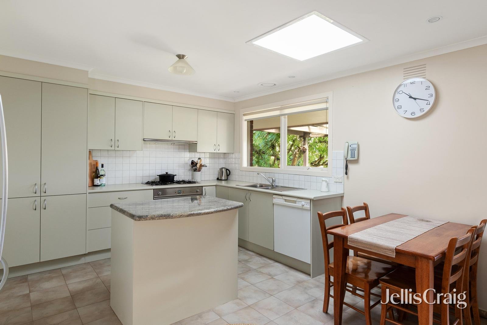 185 Plenty River Drive, Greensborough image 4