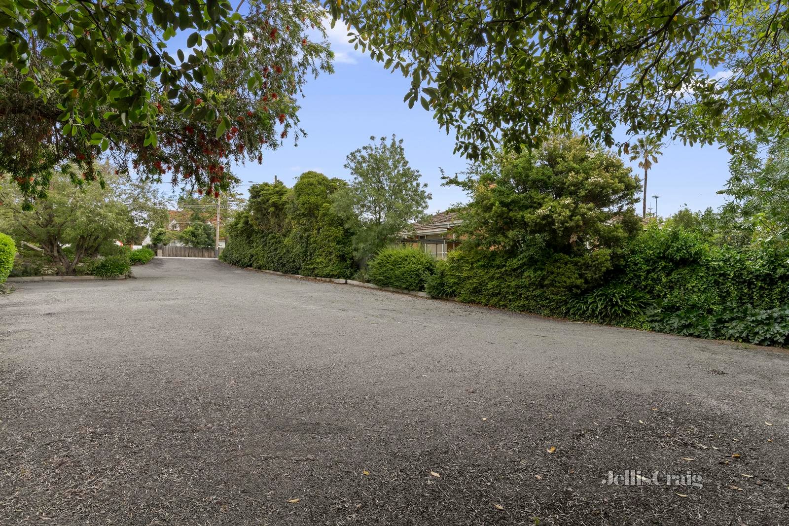 185 Thompsons Road, Bulleen image 5