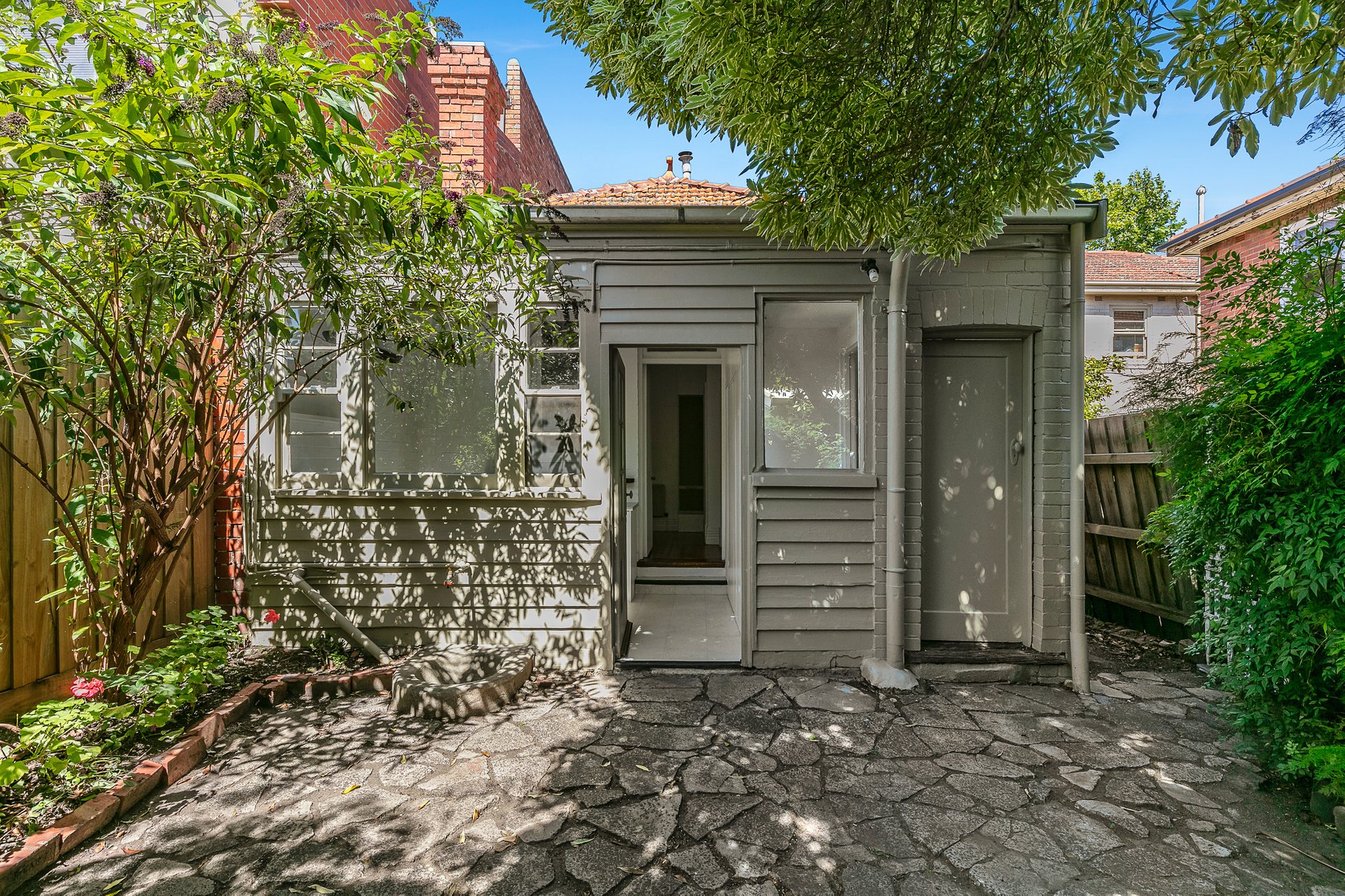 Property Gallery Thumbnail 8