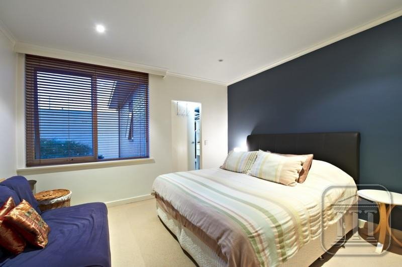 18/508 Glenferrie Road, Hawthorn image 5