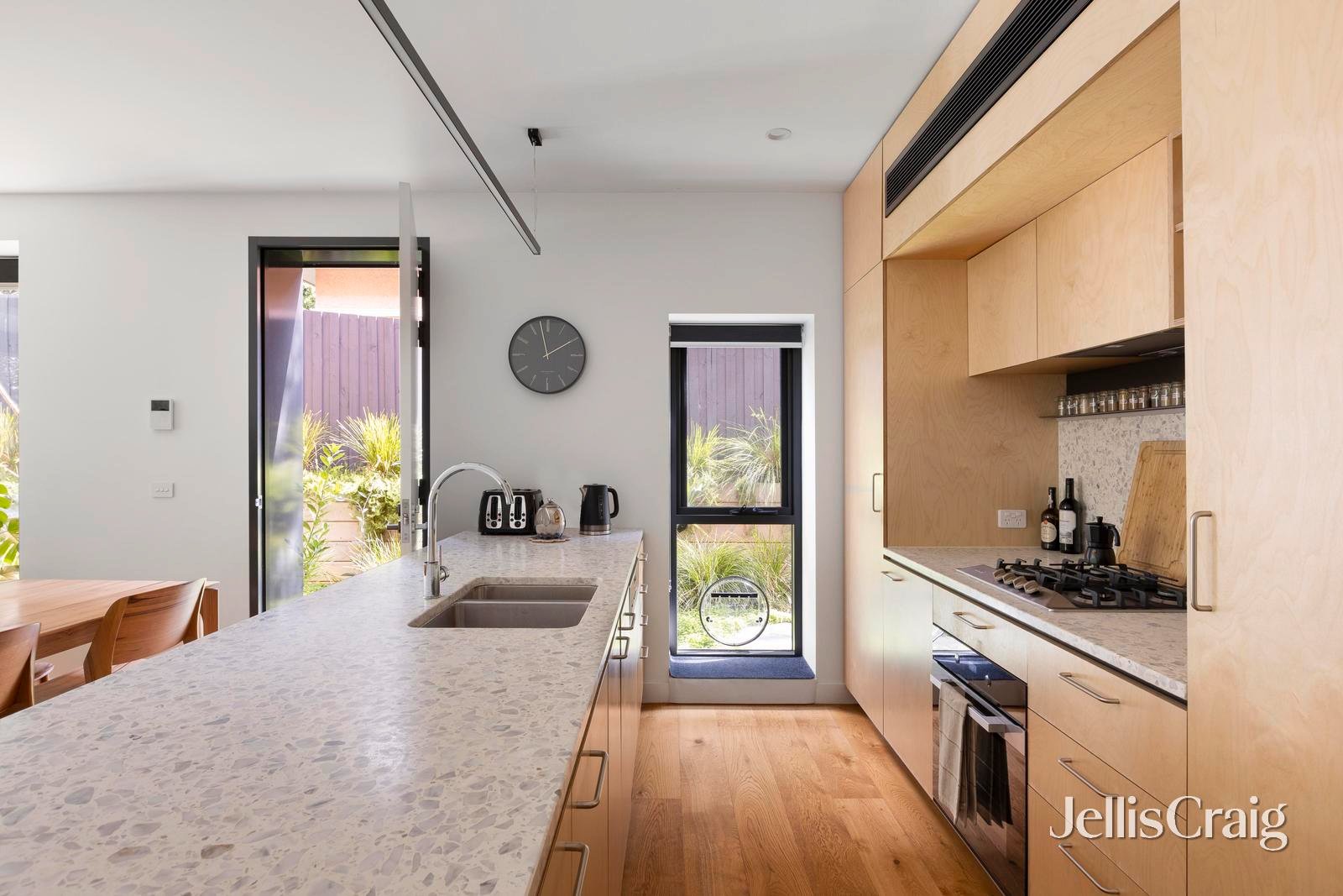 18/52 Clyde Street, Thornbury image 6