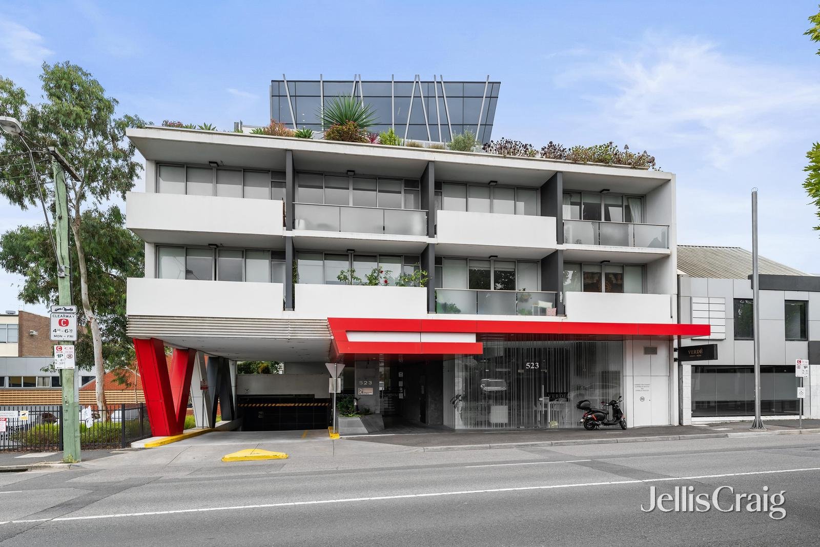 18/523 Burwood Road, Hawthorn image 9