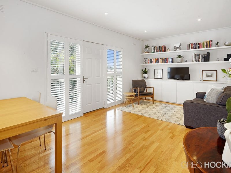 18/557 Glenferrie Road, Hawthorn image 2