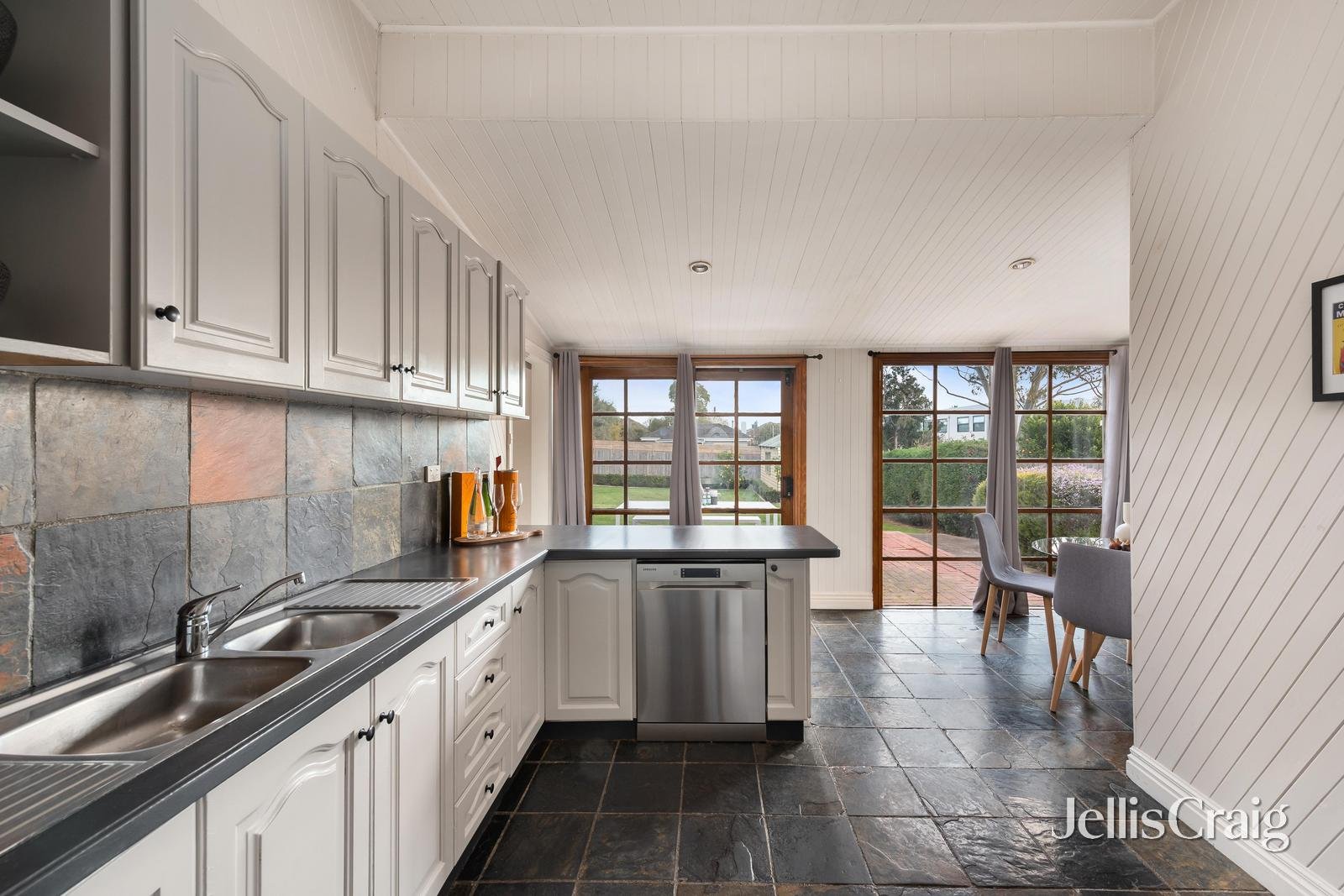 186 Patterson Road, Bentleigh image 4