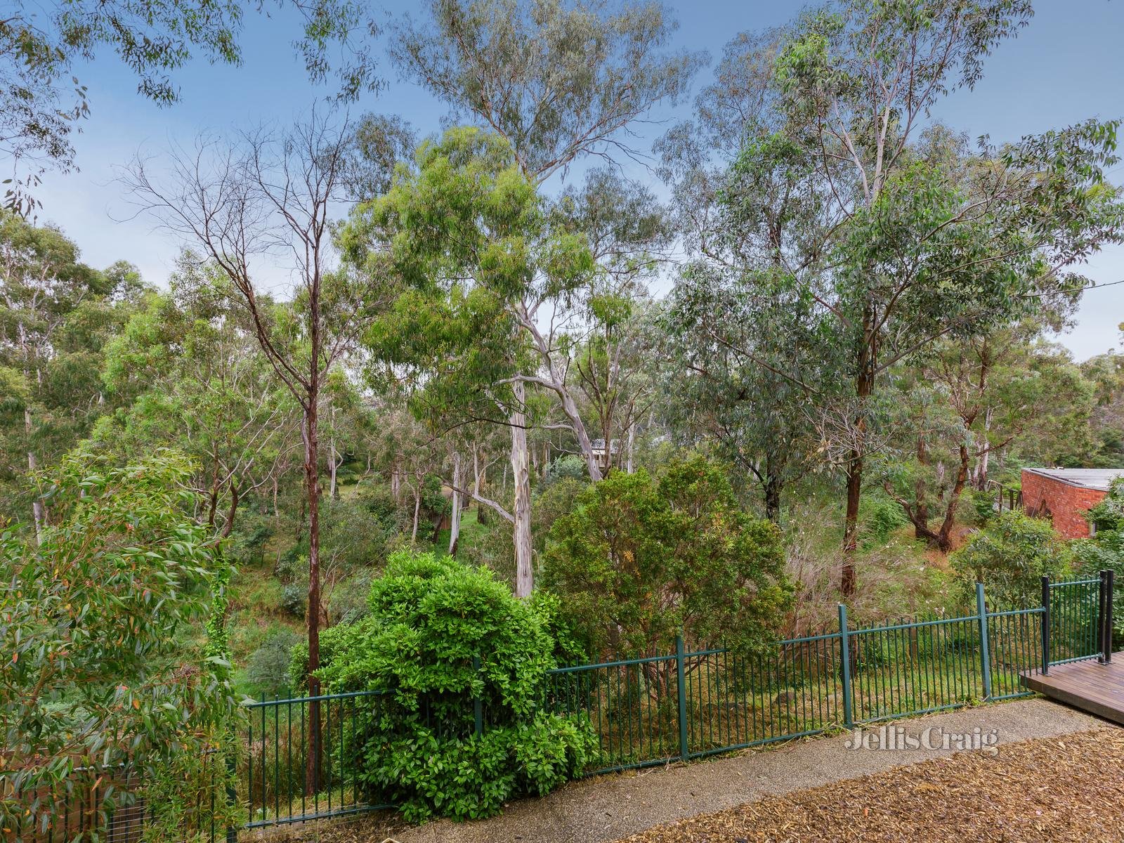 186 Scenic Crescent, Eltham North image 2