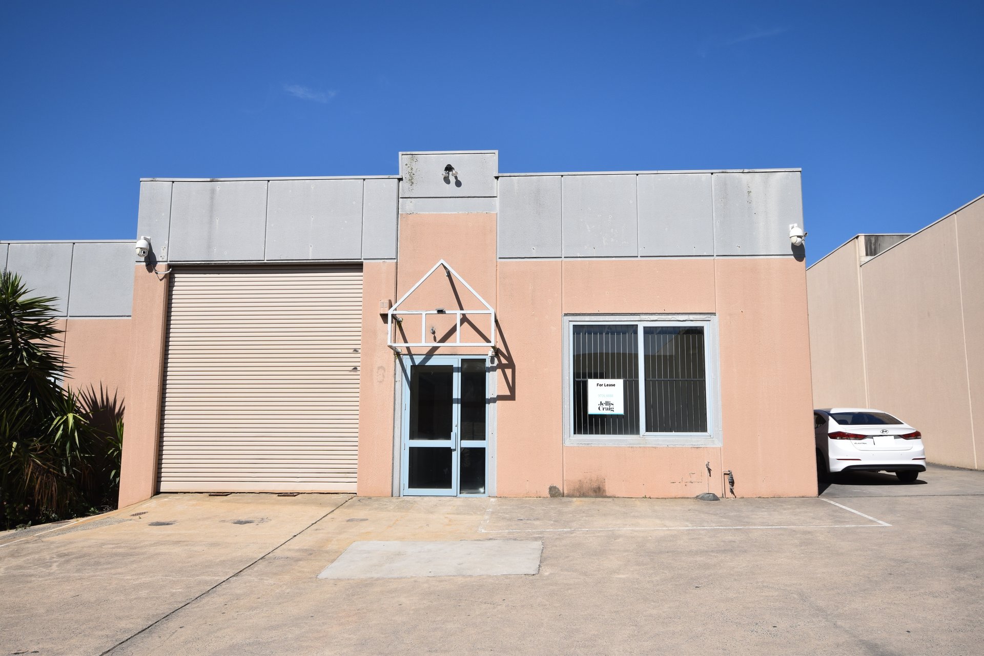 18/65 Canterbury Road, Montrose image 1
