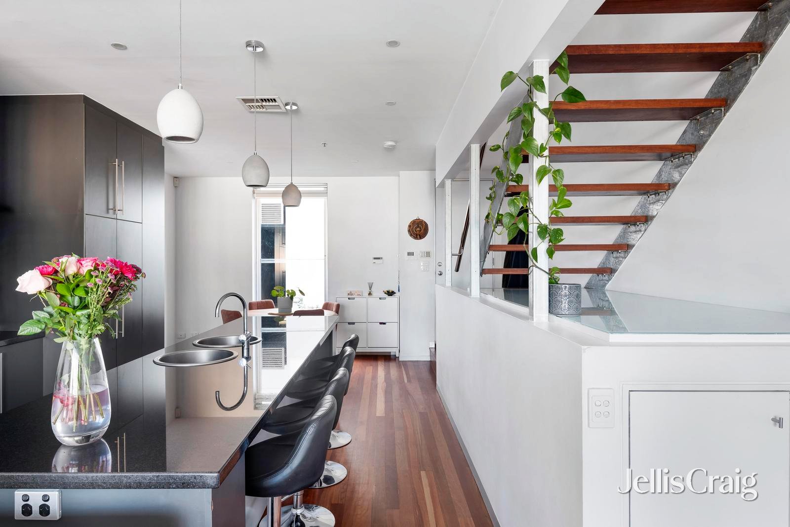 18/66 Montague Street, South&nbsp;Melbourne image 6