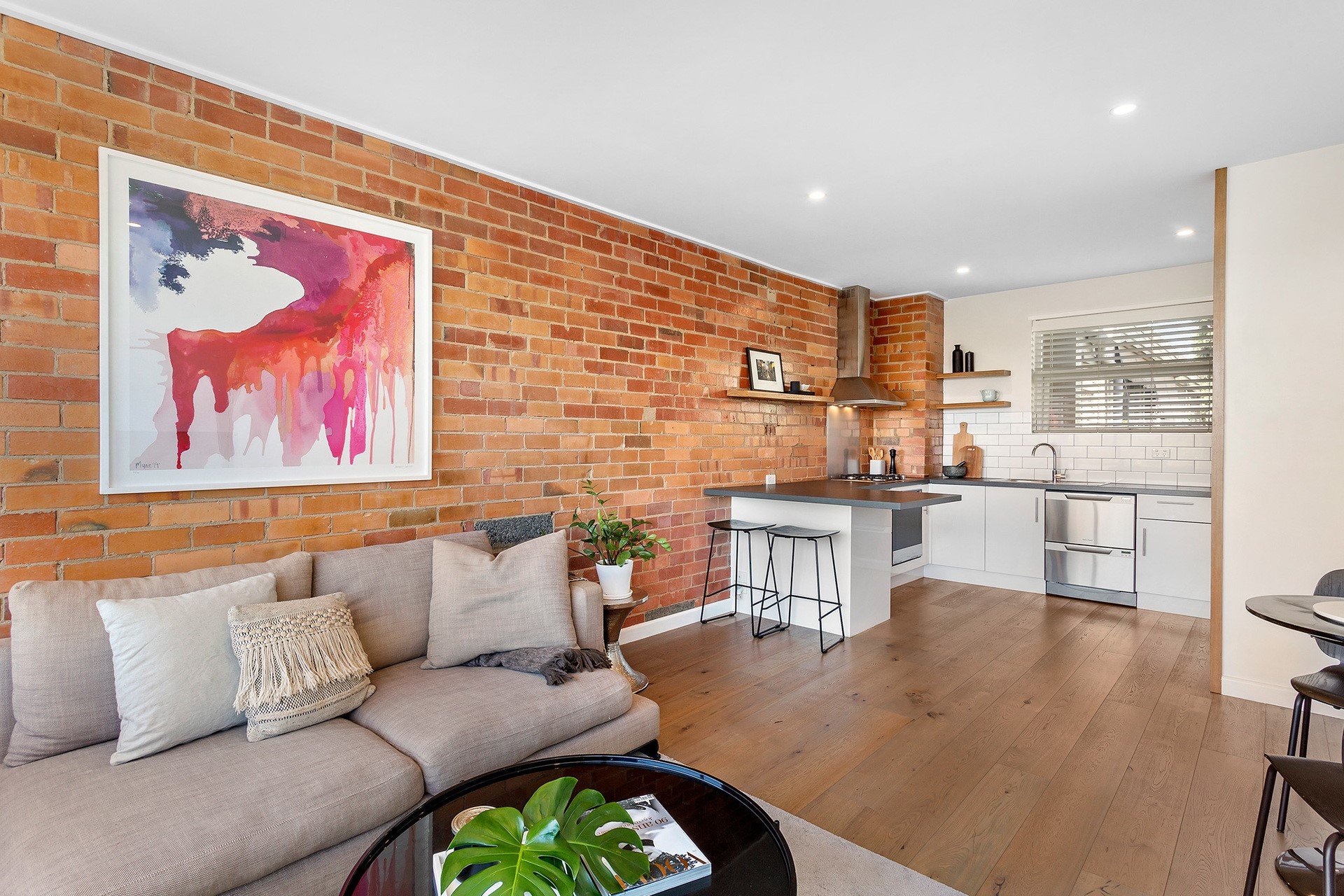 18/672 Malvern Road, Prahran image 1