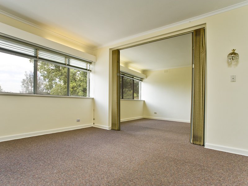 1/87 Baroda Street, Travancore image 6