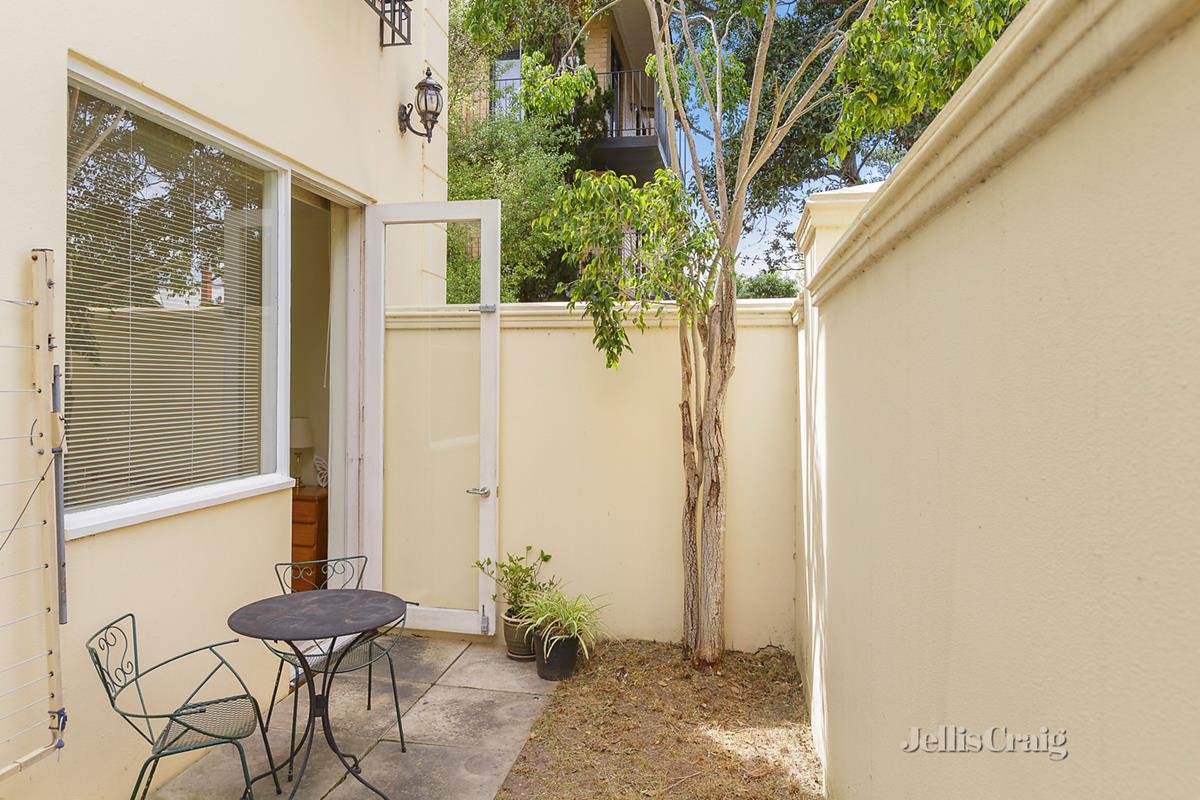 1/87 Denham Street, Hawthorn image 5