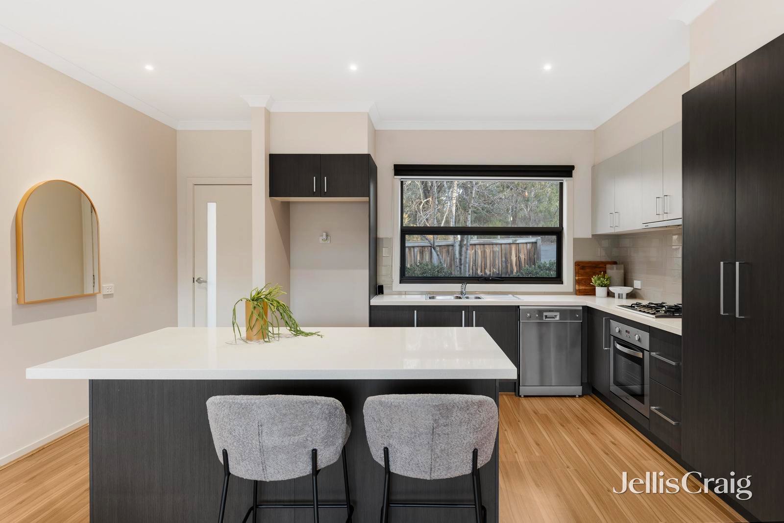 1/87 Lincoln Road, Croydon image 4