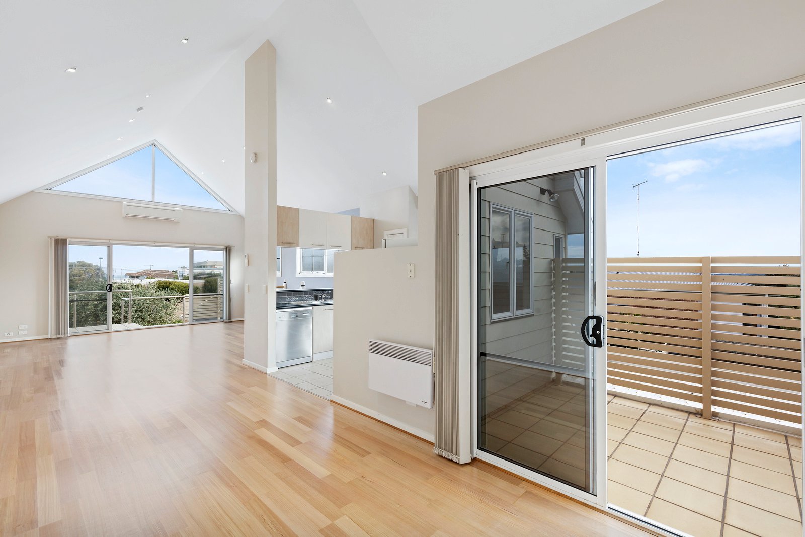 Property Gallery Thumbnail 4