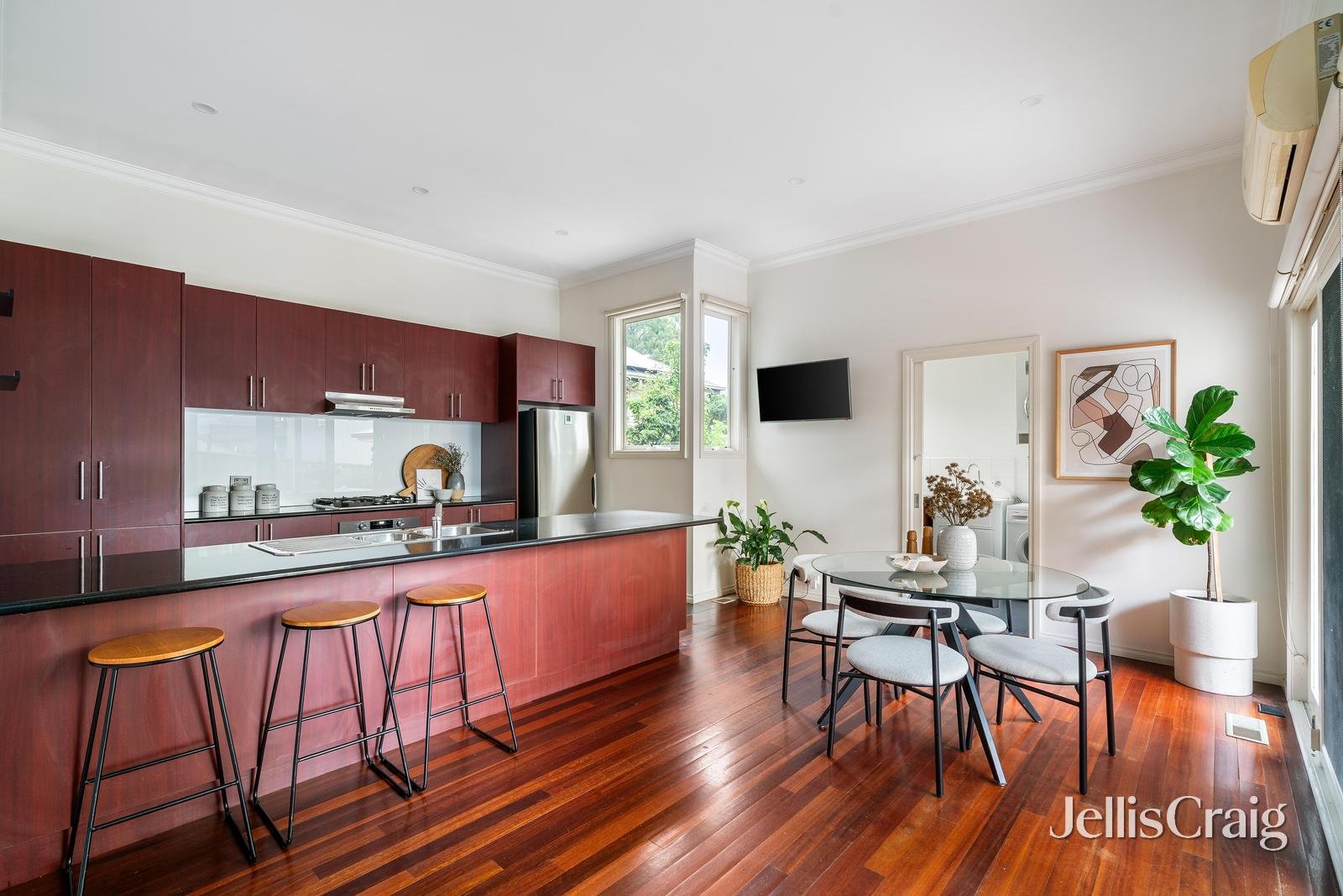 1/87 Rattray Road, Montmorency image 5