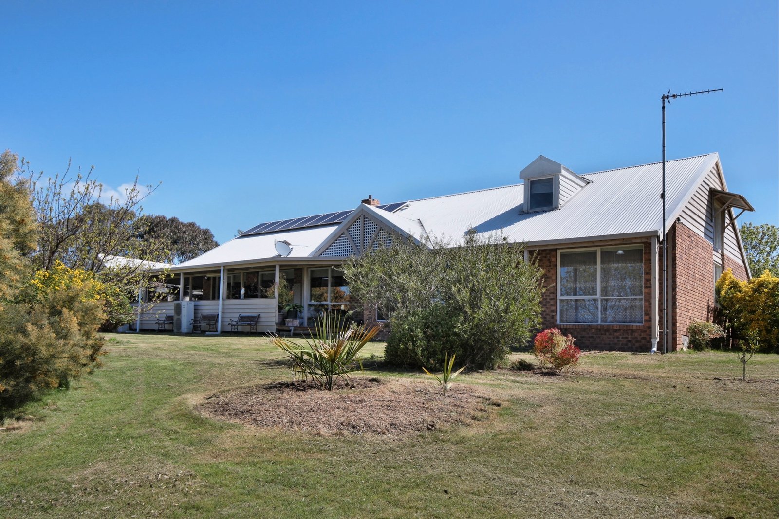 Property Gallery Thumbnail 3