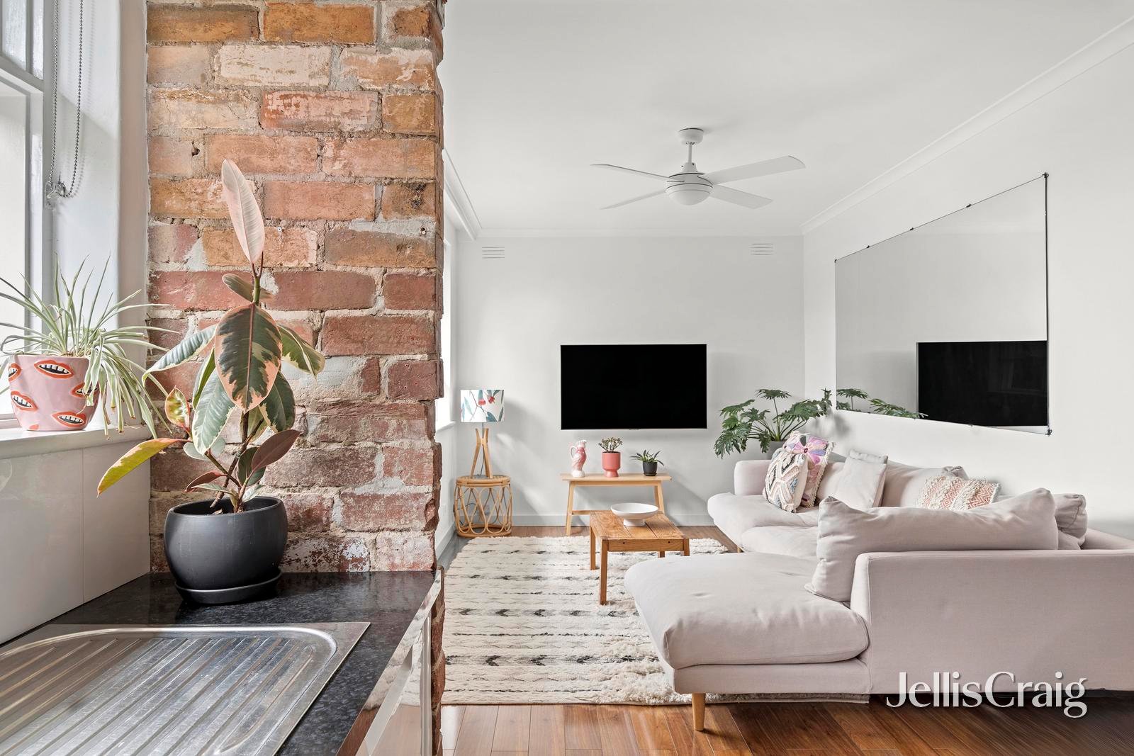 18/76-78 Edward Street, Brunswick image 1