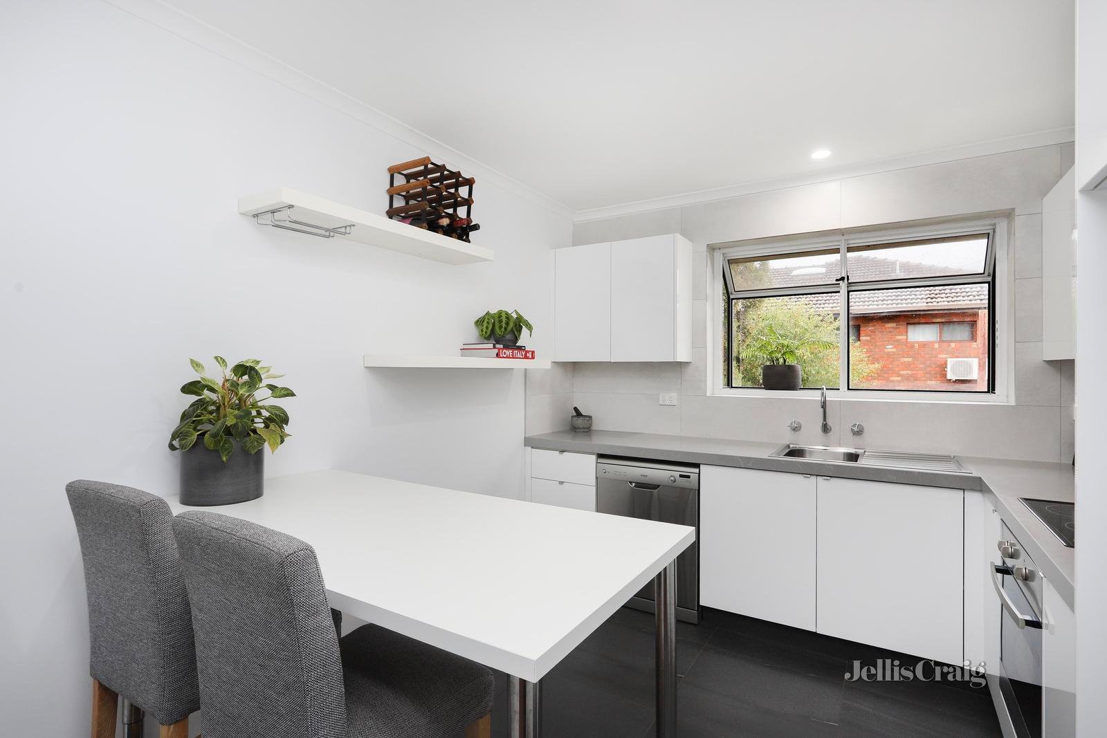 18/77 Dover Road, Williamstown image 7