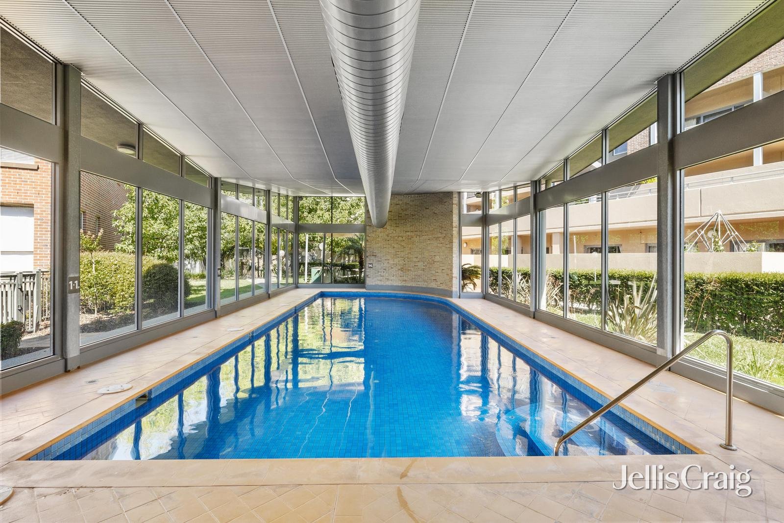 18/781 Whitehorse Road, Mont&nbsp;Albert image 7