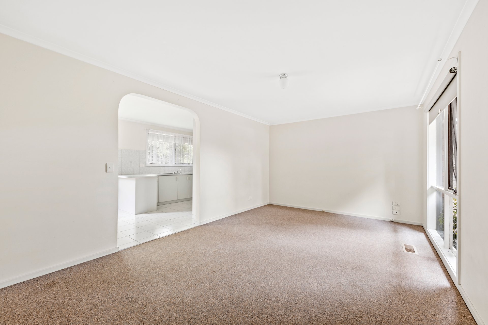 1/88 Highview Crescent, Macleod image 4