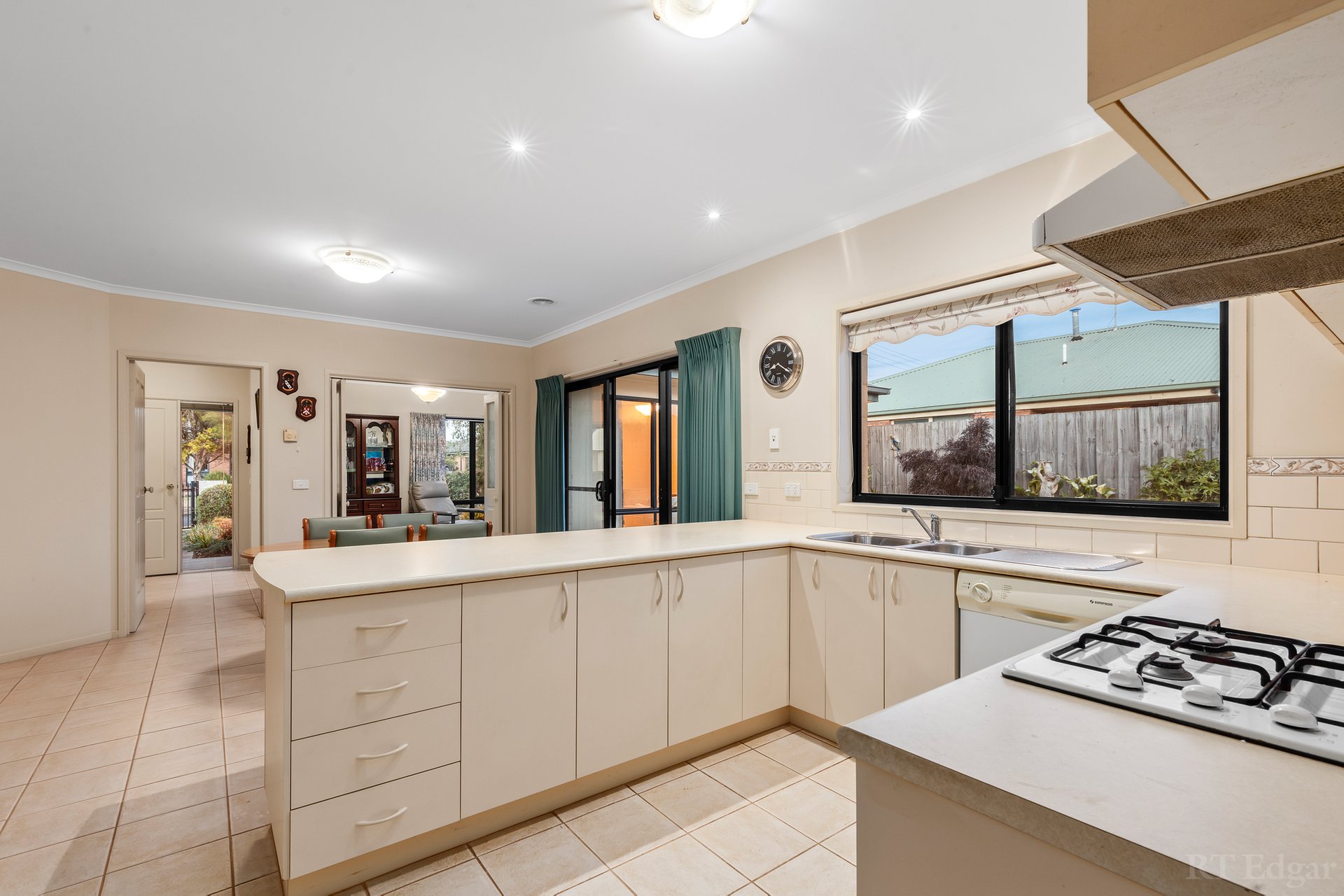 Property Gallery Thumbnail 6